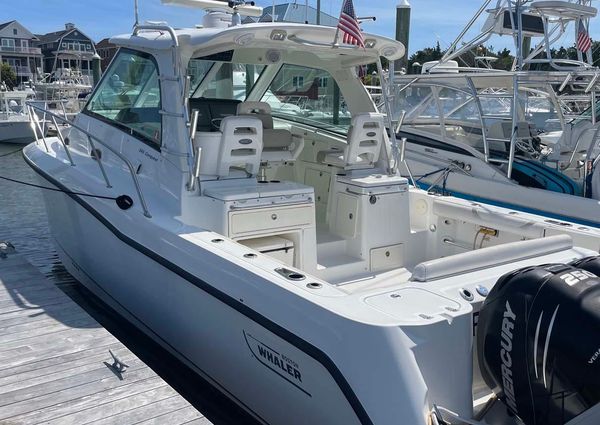 Boston Whaler 345 Conquest image