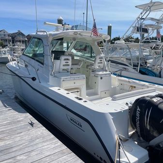 Boston Whaler 345 Conquest image