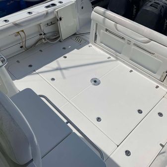 Boston Whaler 345 Conquest image