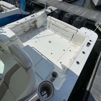 Boston Whaler 345 Conquest image