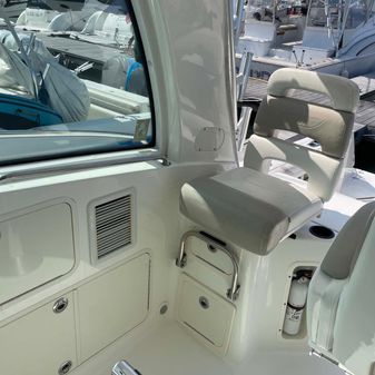 Boston Whaler 345 Conquest image