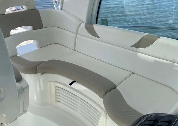 Boston Whaler 345 Conquest image