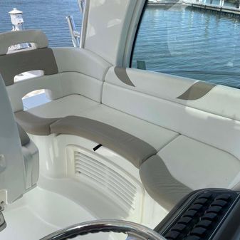 Boston Whaler 345 Conquest image