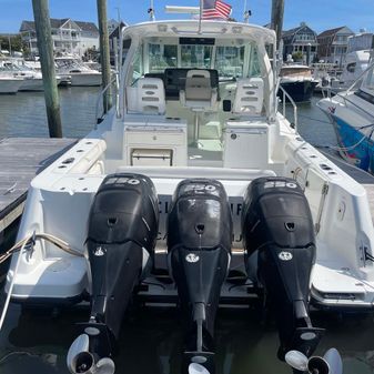 Boston Whaler 345 Conquest image