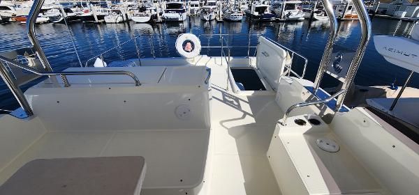 Beneteau SWIFT-TRAWLER-47 image