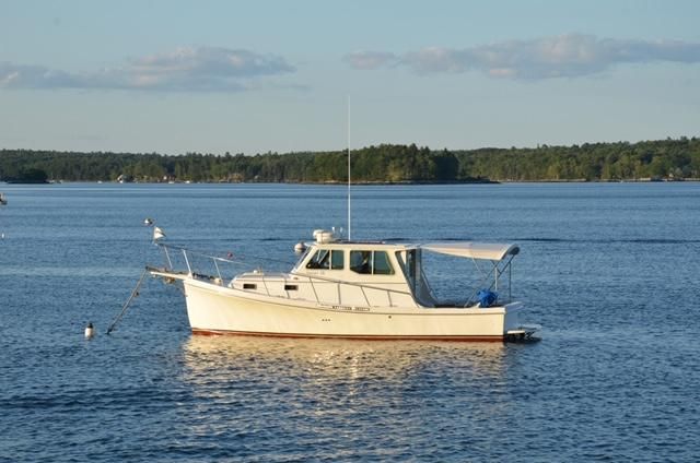 2005 Nauset 28 hardtop cruiser Bristol, Maine - Gray and Gray Yachts