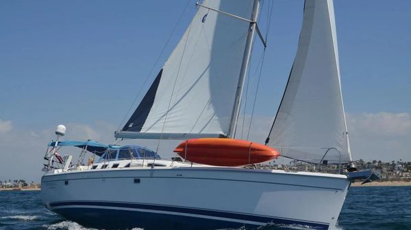 Hunter 49' 