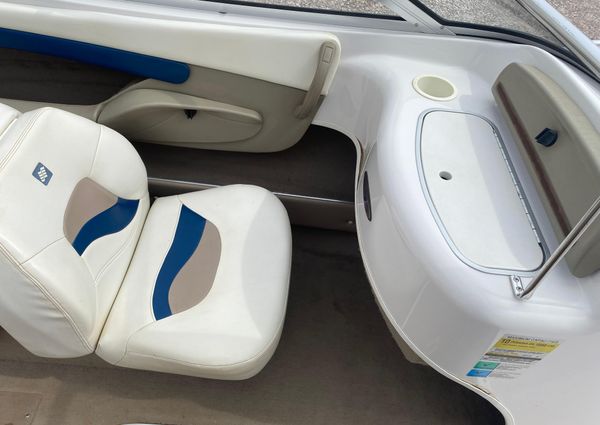 Four Winns 200 Horizon image