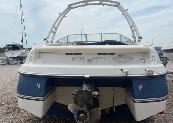 Four Winns 200 Horizon image