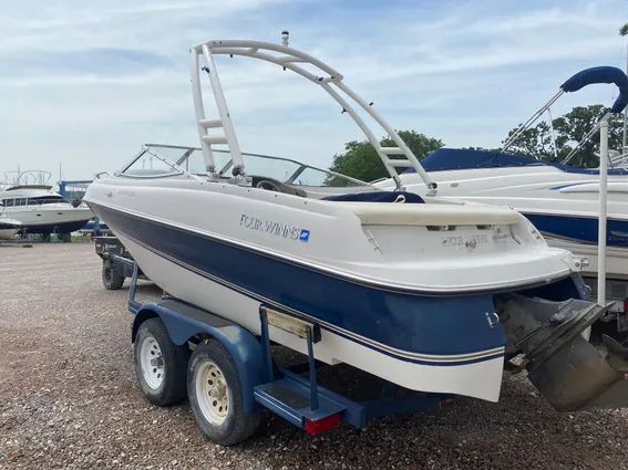 Four Winns 200 Horizon image