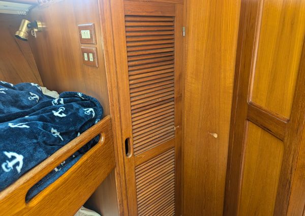 President 37 Aft Cabin image