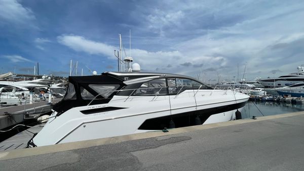 Azimut Atlantis 51 