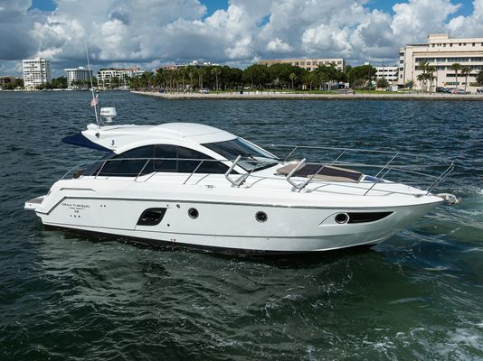 Beneteau 38 GT - main image