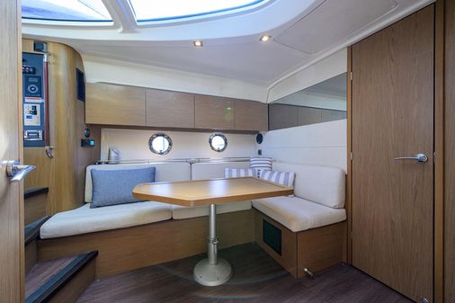 Beneteau 38 GT image