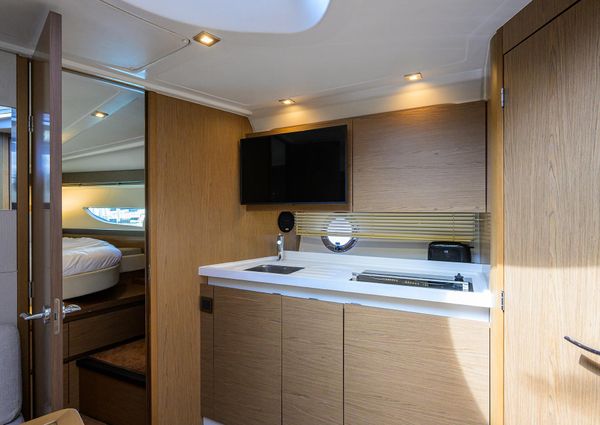 Beneteau 38 GT image