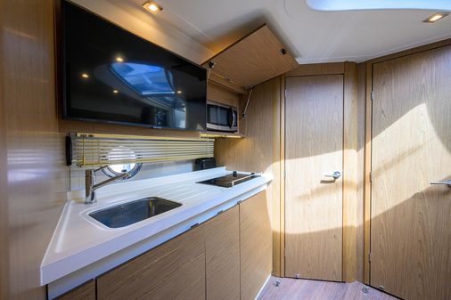 Beneteau 38 GT image