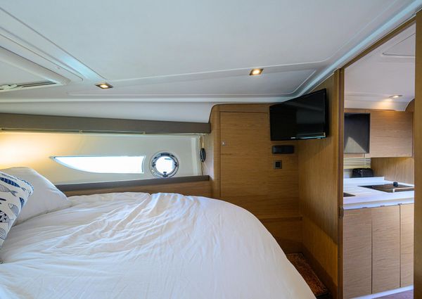 Beneteau 38 GT image