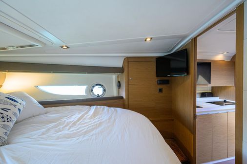 Beneteau 38 GT image