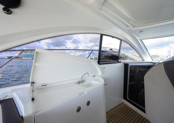 Beneteau 38 GT image