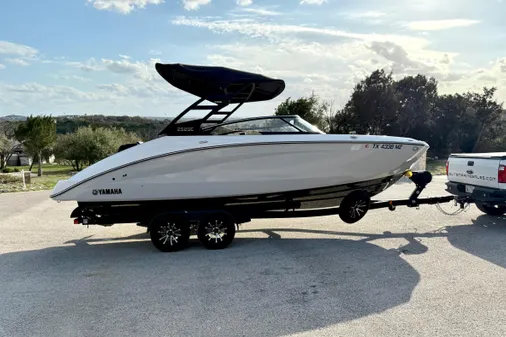 Yamaha Boats 252SE image