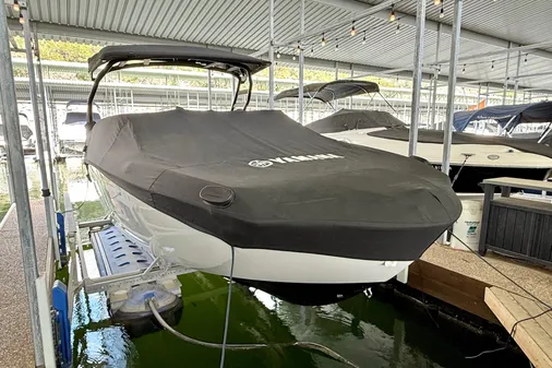 Yamaha Boats 252SE image
