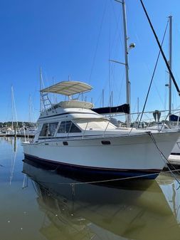 Tollycraft 34 Sport Sedan image