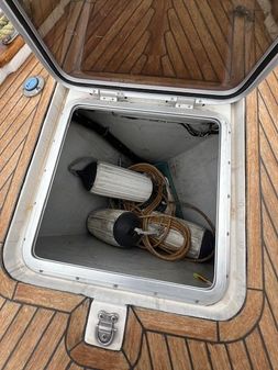 Bavaria 42 Cruiser image