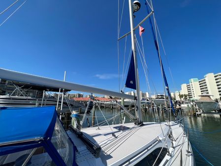 Catalina 355 image