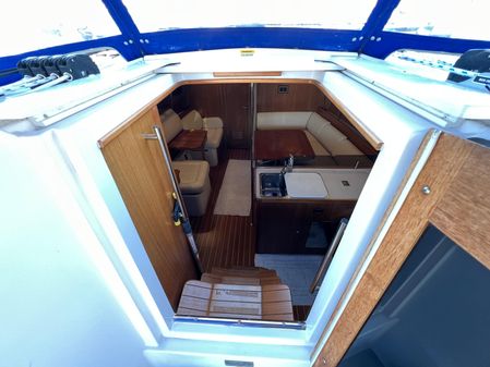 Catalina 355 image