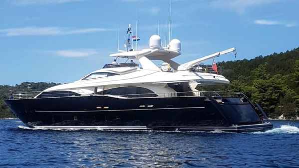 Ferretti Yachts Custom Line 97 image