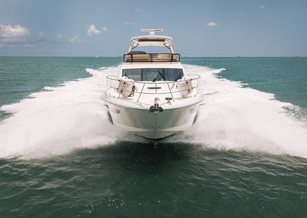 Sea Ray 510 Fly image