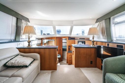 Carver 406 Aft Cabin Motor Yacht image