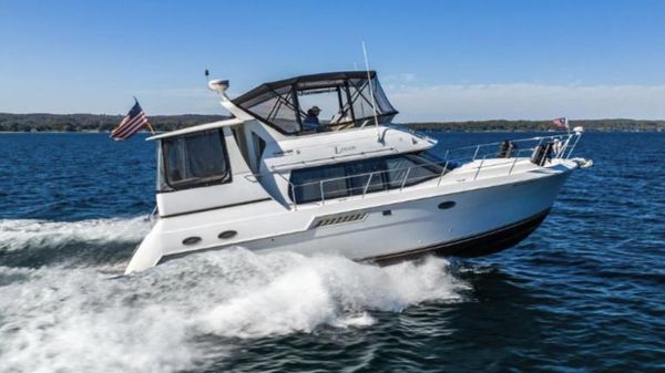 Carver 406 Aft Cabin Motor Yacht 