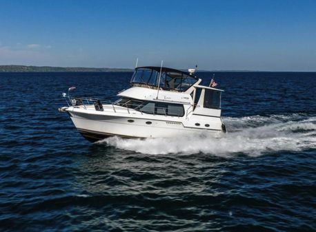 Carver 406 Aft Cabin Motor Yacht image