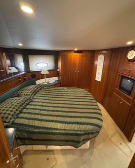 Carver 406 Aft Cabin Motor Yacht image