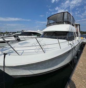 Carver 406 Aft Cabin Motor Yacht image