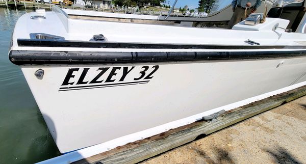 Custom Elzey 32 Bay Cruiser image