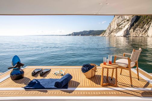 Custom Line Navetta 30 image