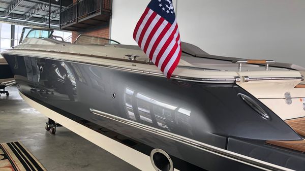 Chris-Craft Launch 34