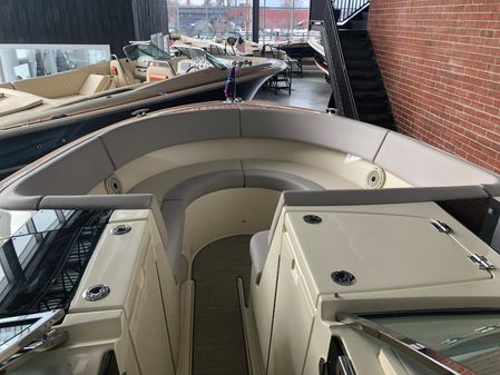 Chris-Craft Launch 34 image