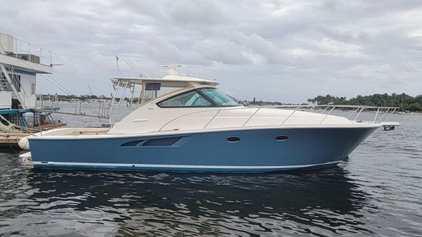 Tiara Yachts 4300 Open 