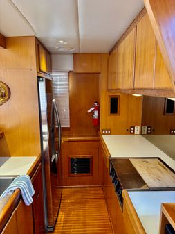 Mckinna 48-PILOTHOUSE image