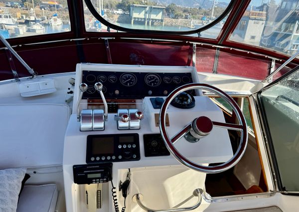 Mckinna 48-PILOTHOUSE image