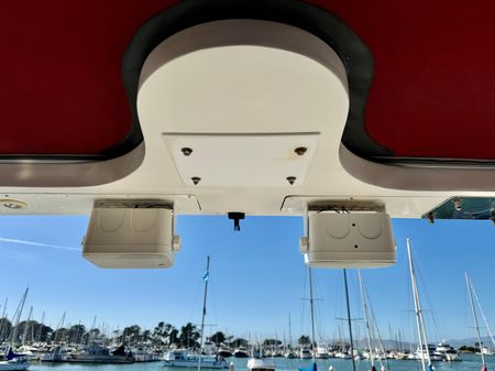 Mckinna 48-PILOTHOUSE image