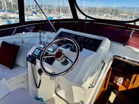 Mckinna 48-PILOTHOUSE image