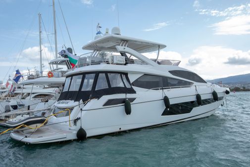 Sunseeker 75 Yacht image