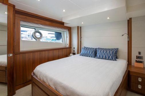 Sunseeker 75 Yacht image