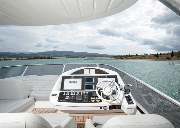 Sunseeker 75 Yacht image