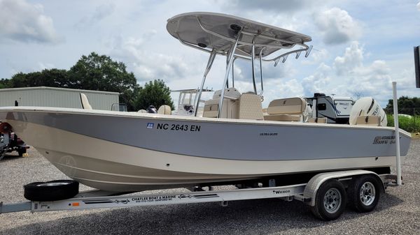 Carolina Skiff 24 Ultra Elite 