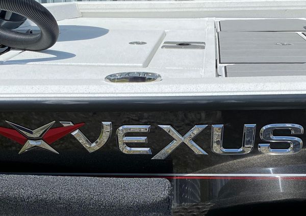 Vexus 1980-CC image